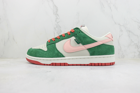 Dunk Low SE 'All Petals United'